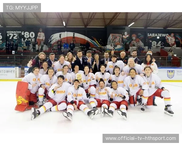 俄罗斯女冰挑战中国，亚洲女子冰球赛精彩对决上演，俄罗斯女子冰球队