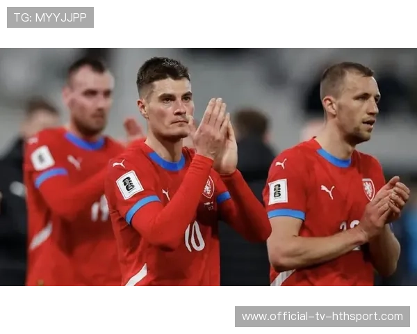 希克：关键比赛中后卫们站出来了，我们非常需要这种稳定性，希克进球