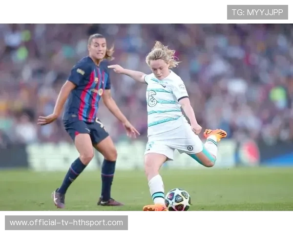 现代足球后腰位置解析：从隐形核心到进攻发起者