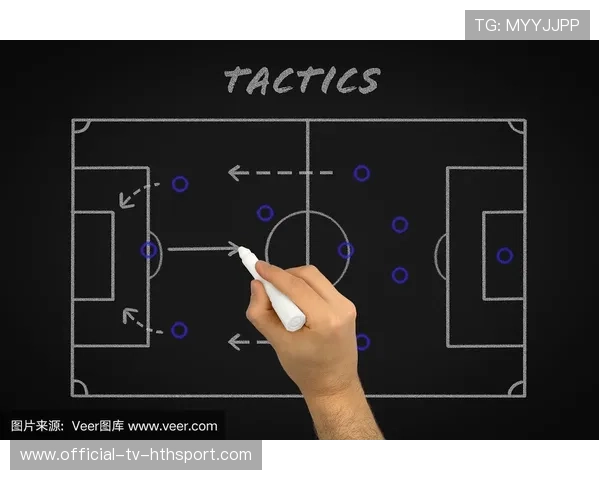 职业足球教练在半场换人调整中如何根据数据修正战术布局